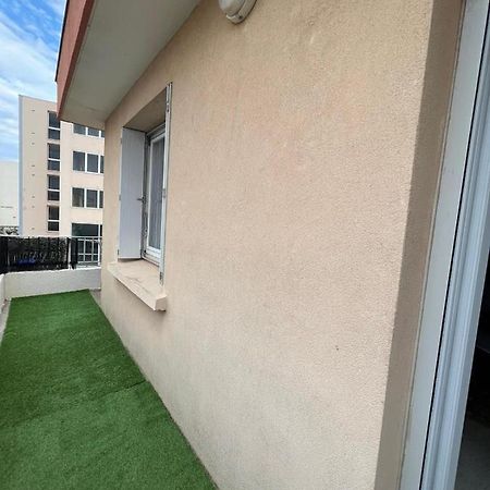 Magnifique Appartement Au Bord De L'Eau 瓦尔拉普拉日 外观 照片