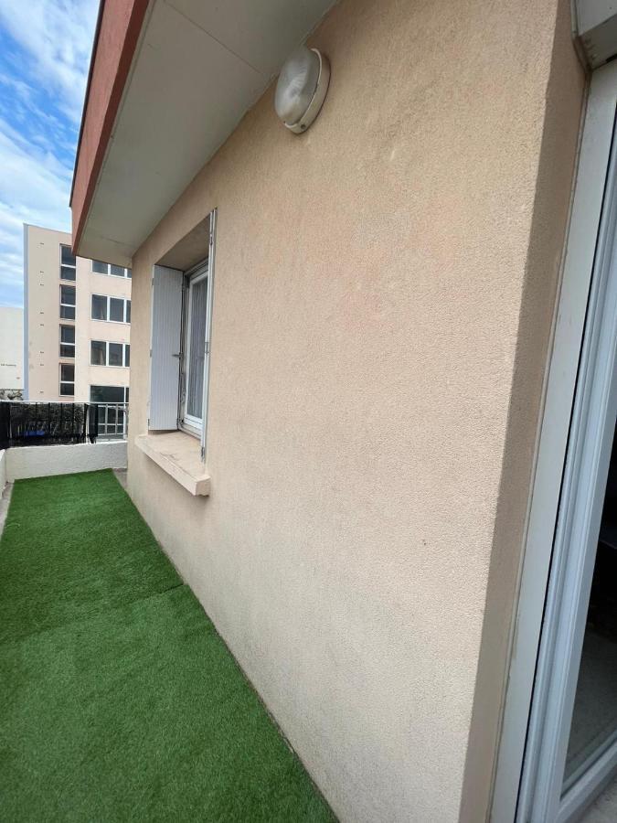 Magnifique Appartement Au Bord De L'Eau 瓦尔拉普拉日 外观 照片